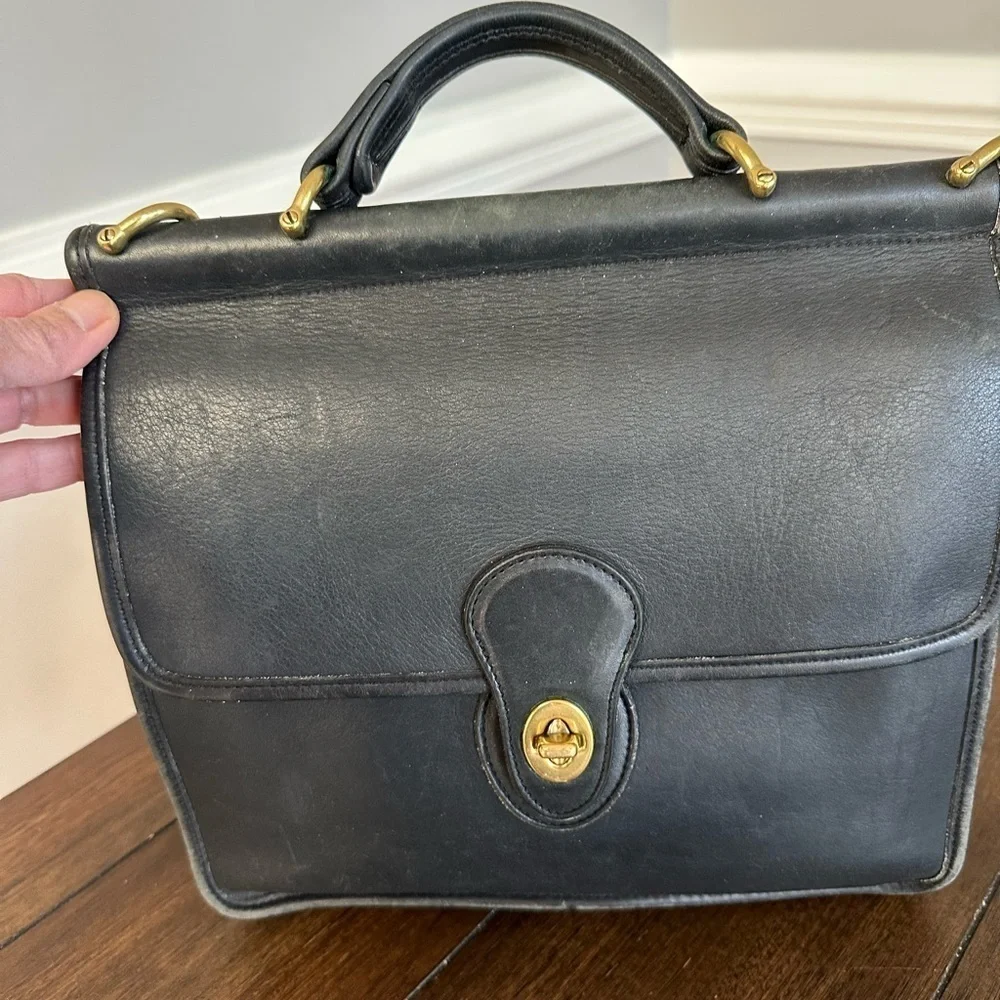 Vintage Coach Willis satchel